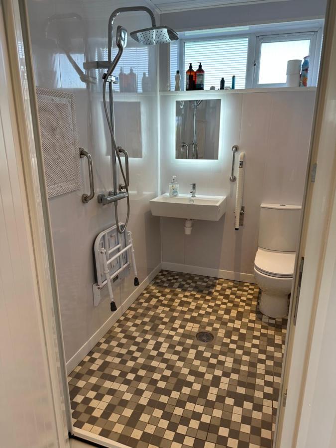 Rural Long Term Accommodation Хилсбъро Екстериор снимка